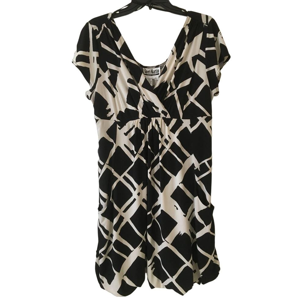 Sheri Martin New York 10 Dress Short SL V-neck Pockets Balloon Hem Black & White